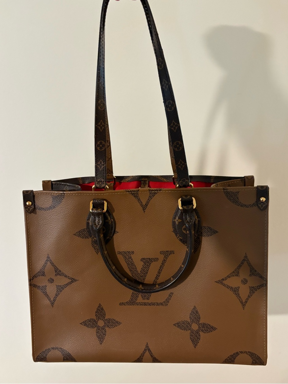 Louis Vuitton Onthego MM with Red Interior